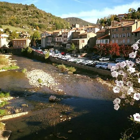 Le Blanc 3* Versols-et-Lapeyre