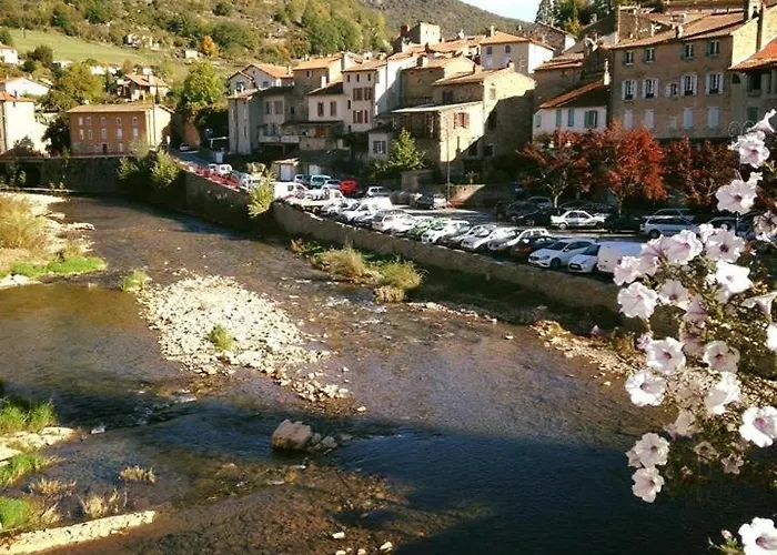 Le Blanc 3* Versols-et-Lapeyre