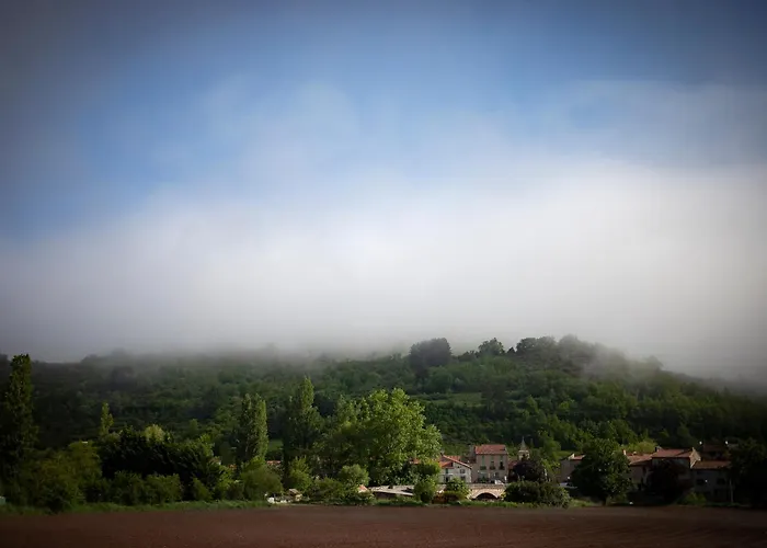 Le Blanc 住宿加早餐酒店 Versols-et-Lapeyre